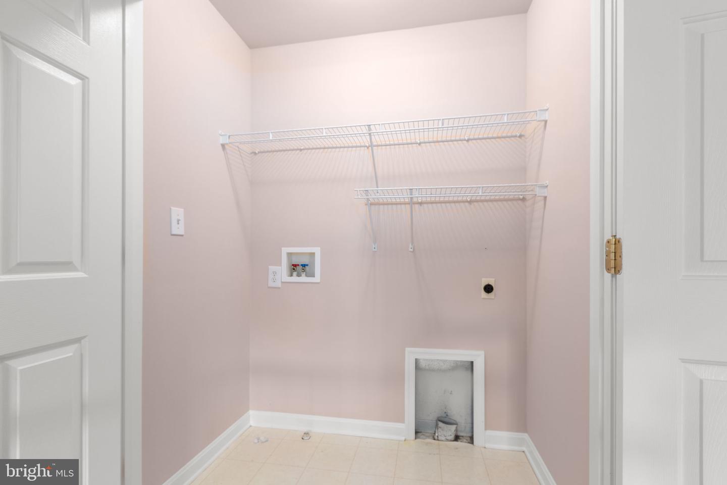 9903 Woodburn Ct Property Photo 63
