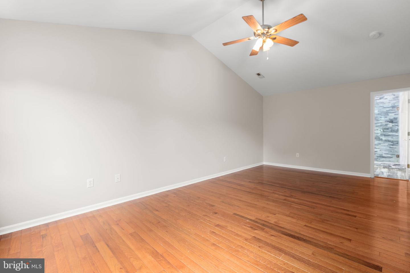 9903 Woodburn Ct Property Photo 66