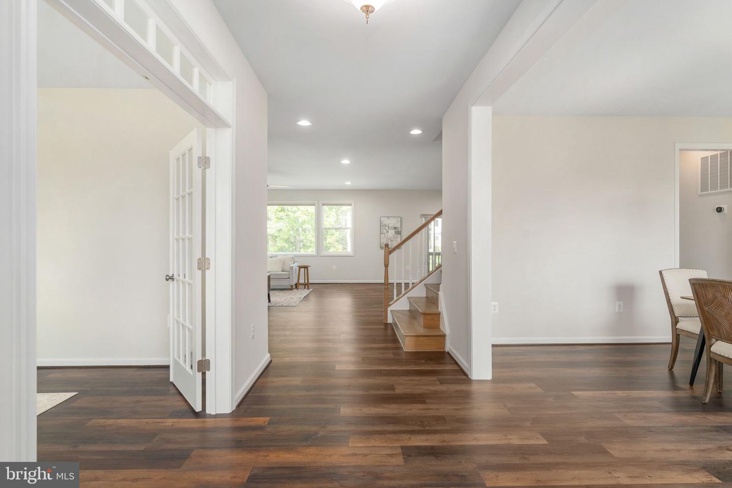 10602 Springvale Ln Property Photo 5
