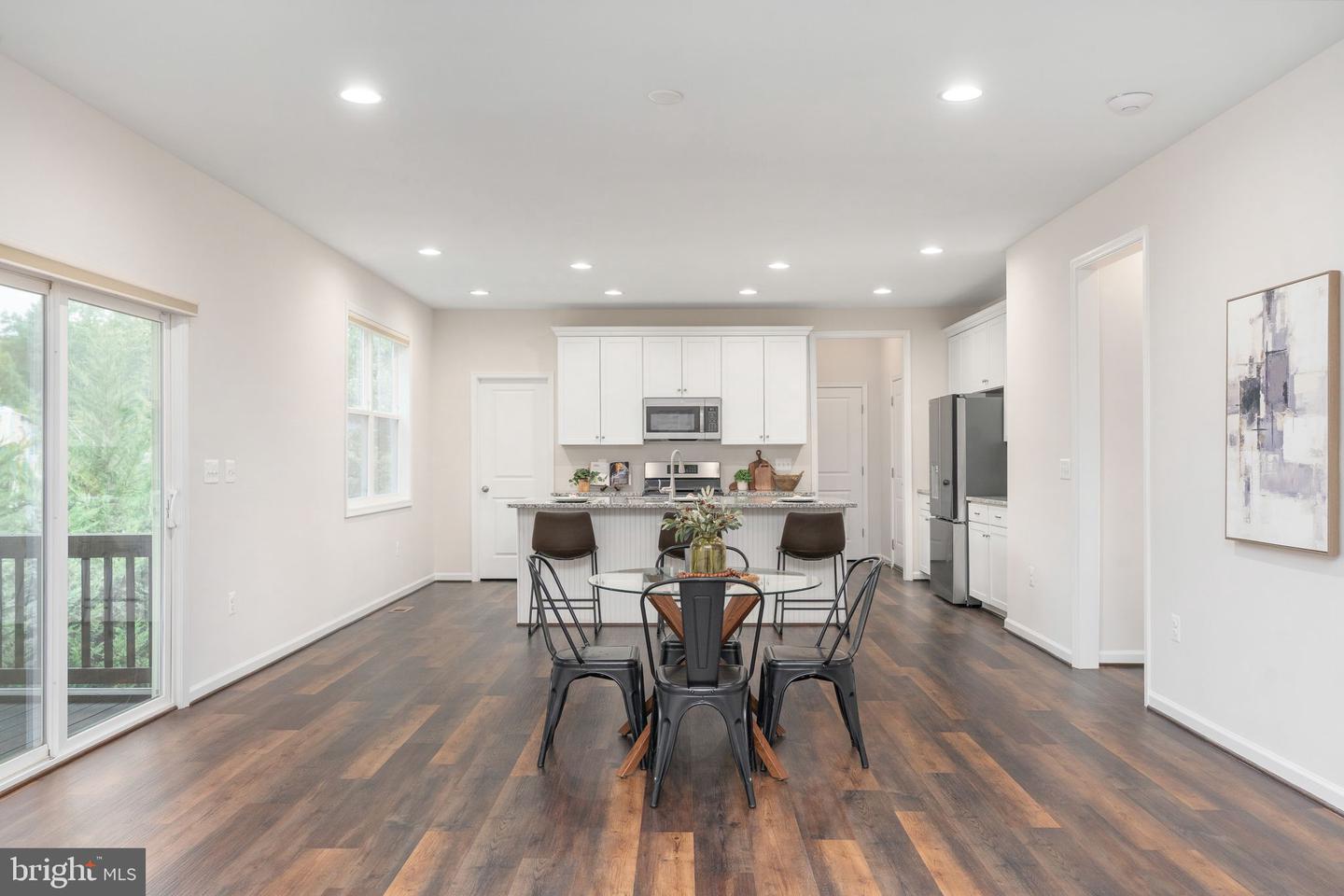 10602 Springvale Ln Property Photo 14