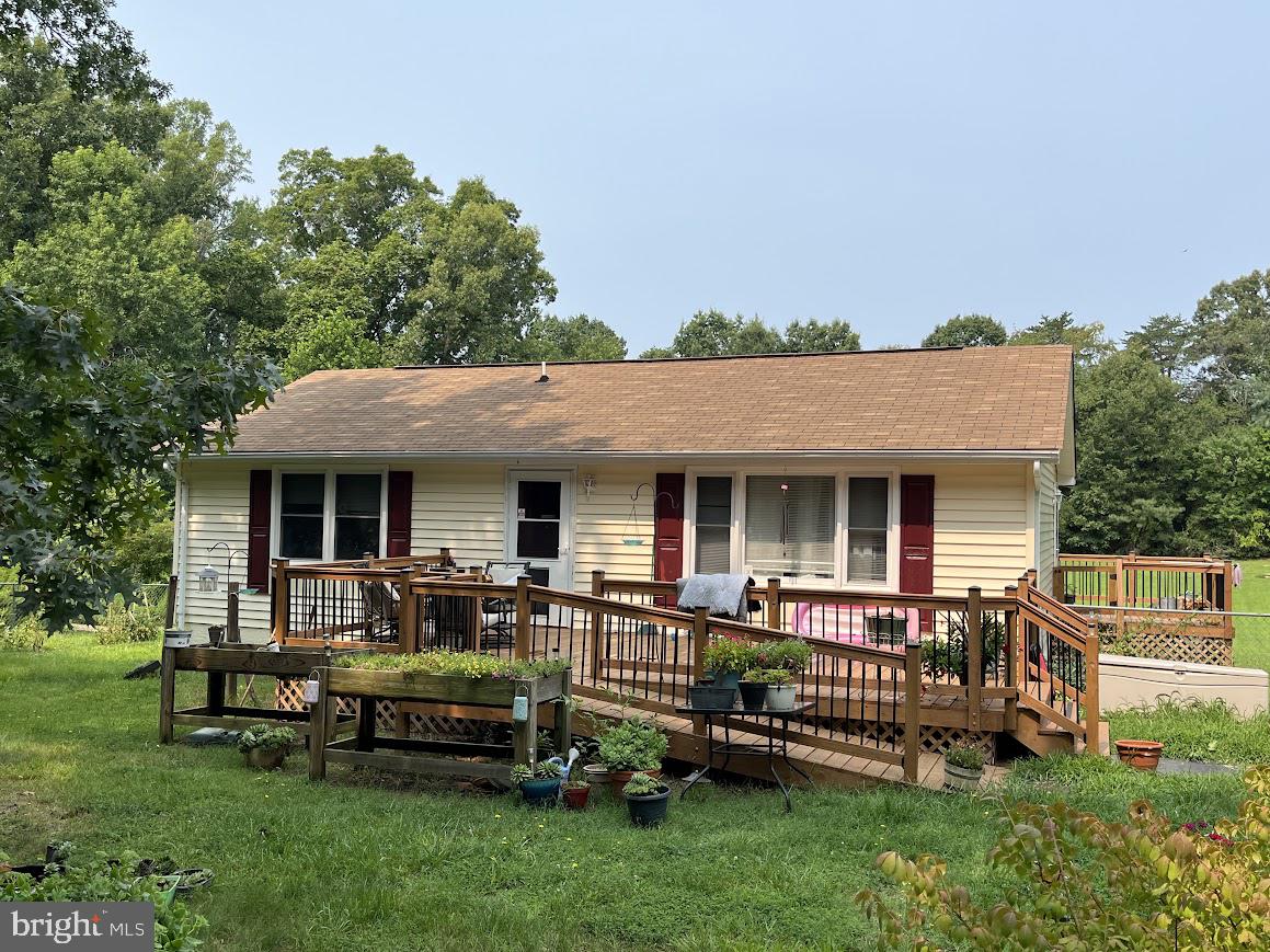 8904 Jennings Ln Property Photo 1