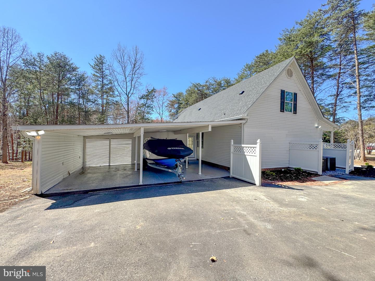 3631 Breaknock Rd Property Photo 24