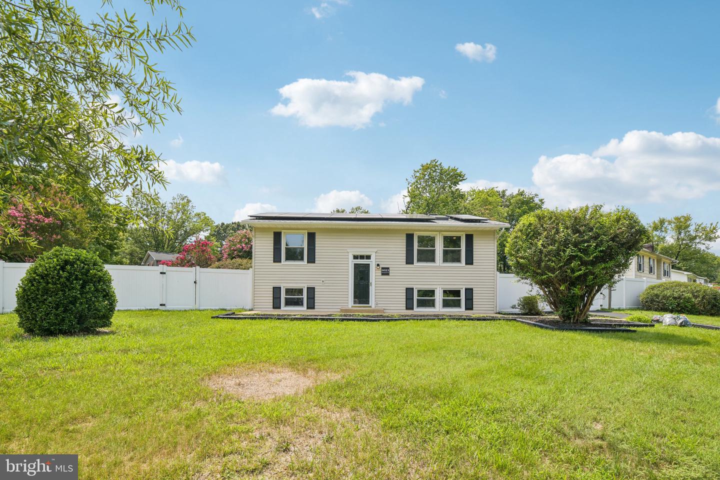6023 MASSAPONAX DR Property Photo 1