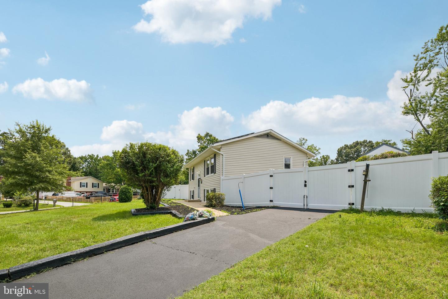6023 Massaponax Dr Property Photo 4