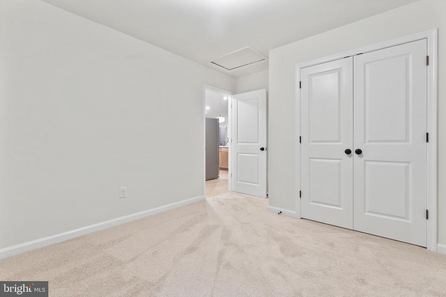 12907 Infantry Dr Property Photo 24