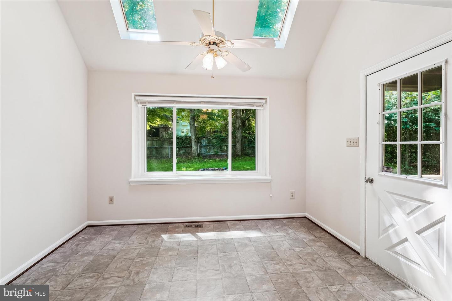 11803 Gordon Rd Property Photo 6