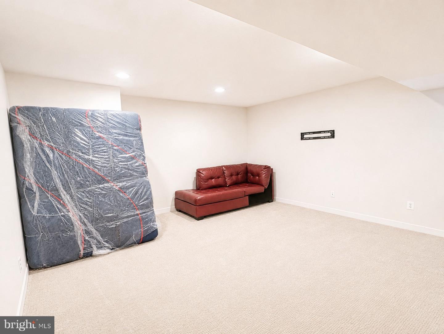 6047 Greenspring Rd #basement Property Photo 7