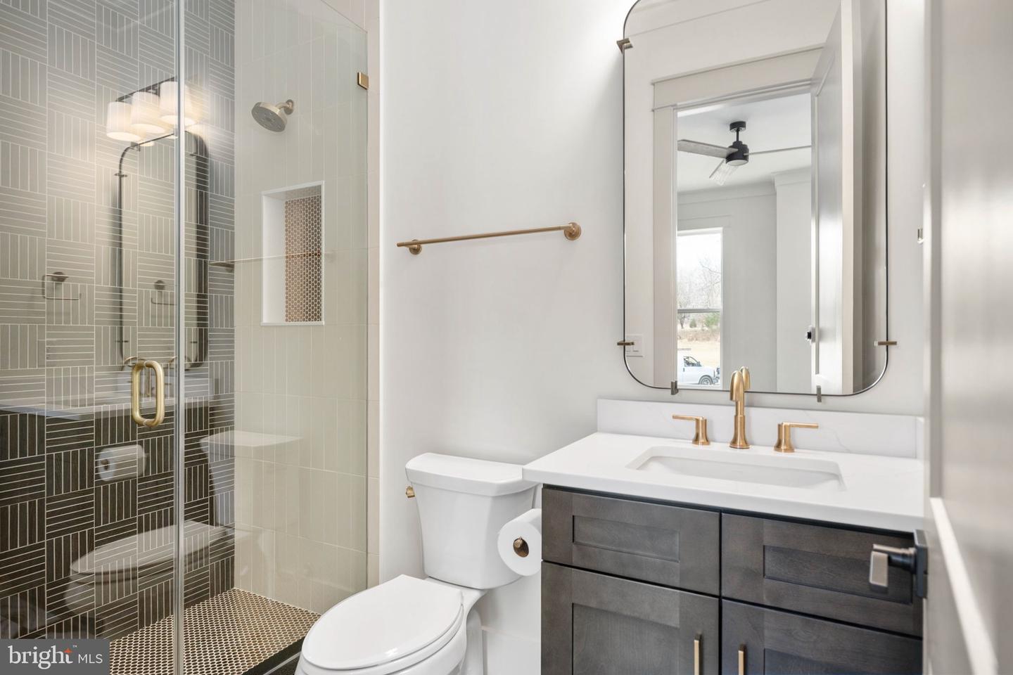 8602 Rosni Way Property Photo 43