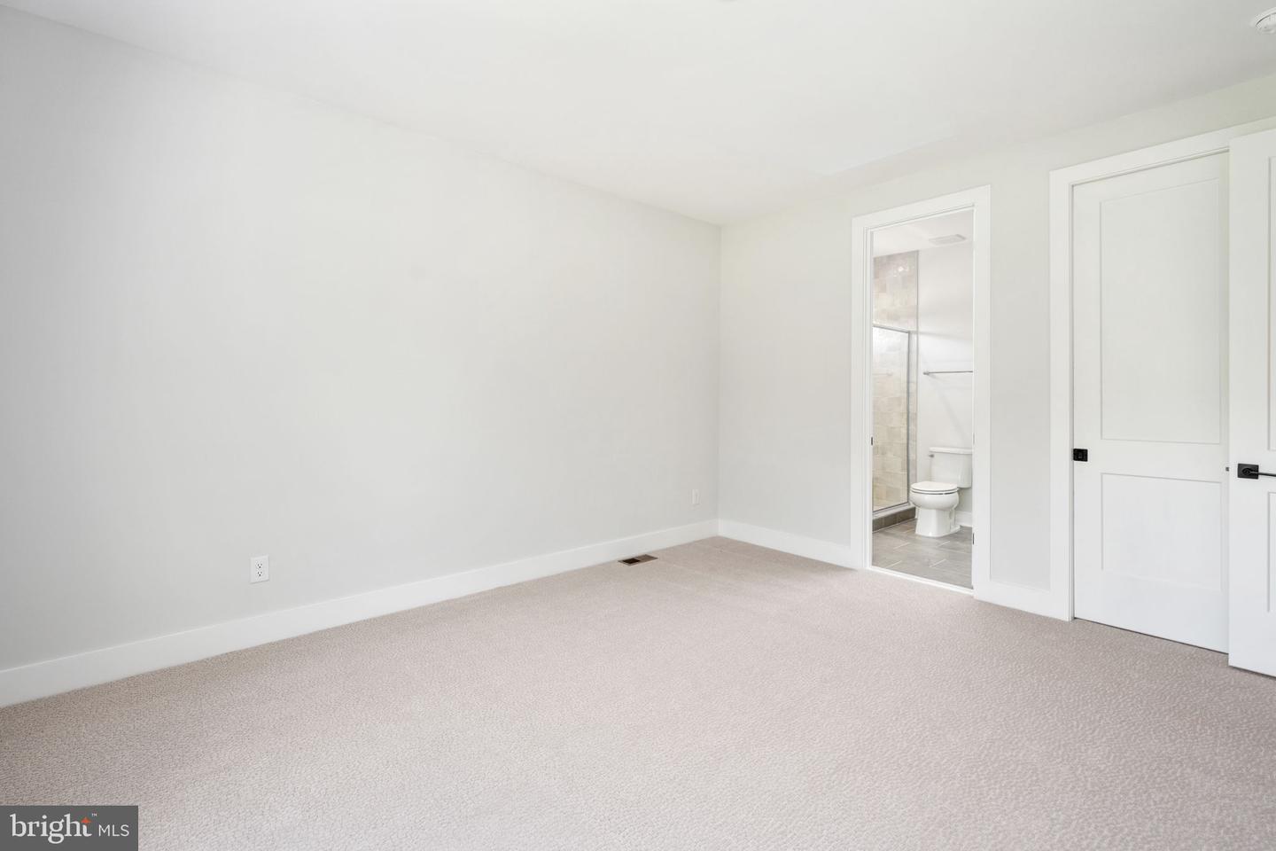 8602 Rosni Way Property Photo 83