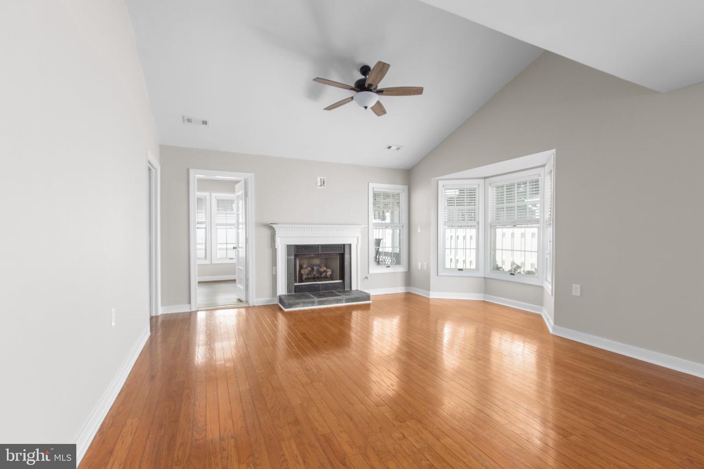 11469 Charleston Ct Property Photo 2