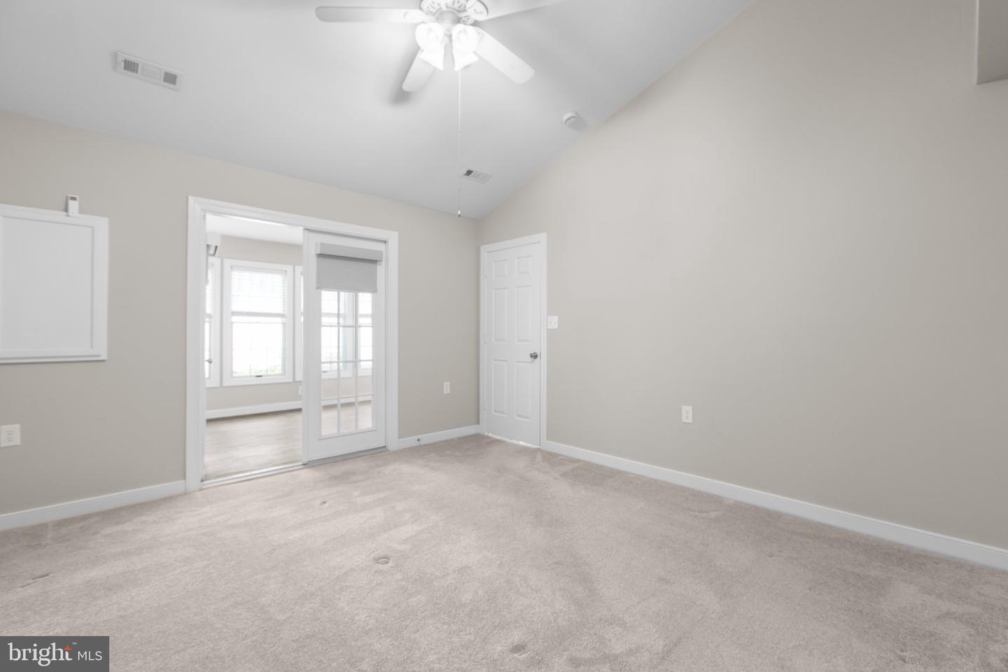 11469 Charleston Ct Property Photo 6