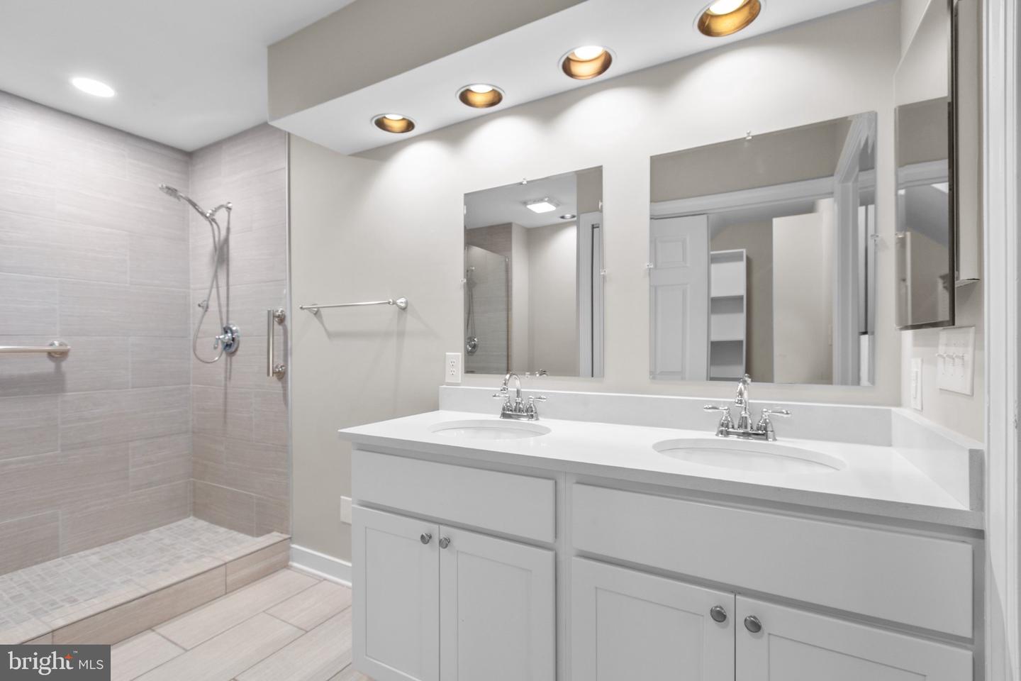 11469 Charleston Ct Property Photo 8