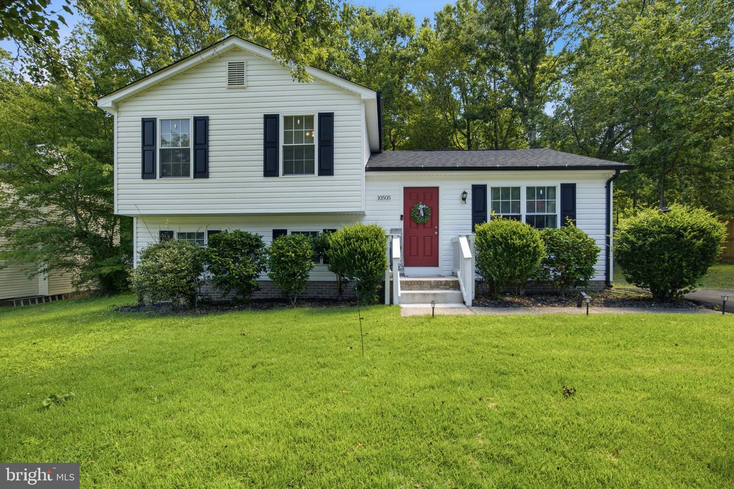 10505 Cobblestone Dr Property Photo 1