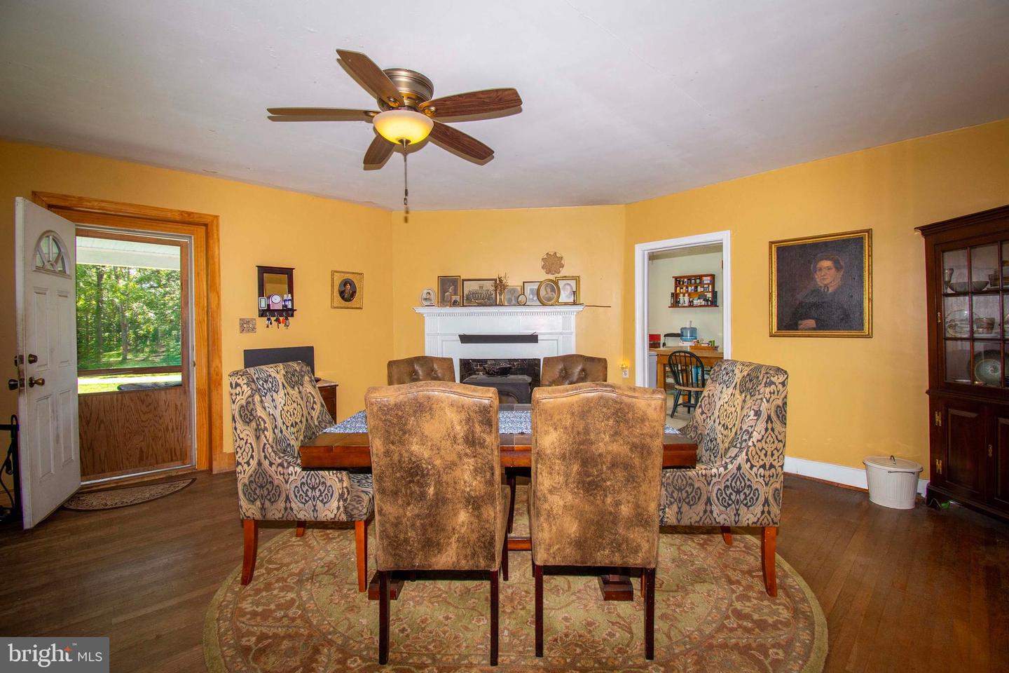 10201 Wallers Rd Property Photo 12