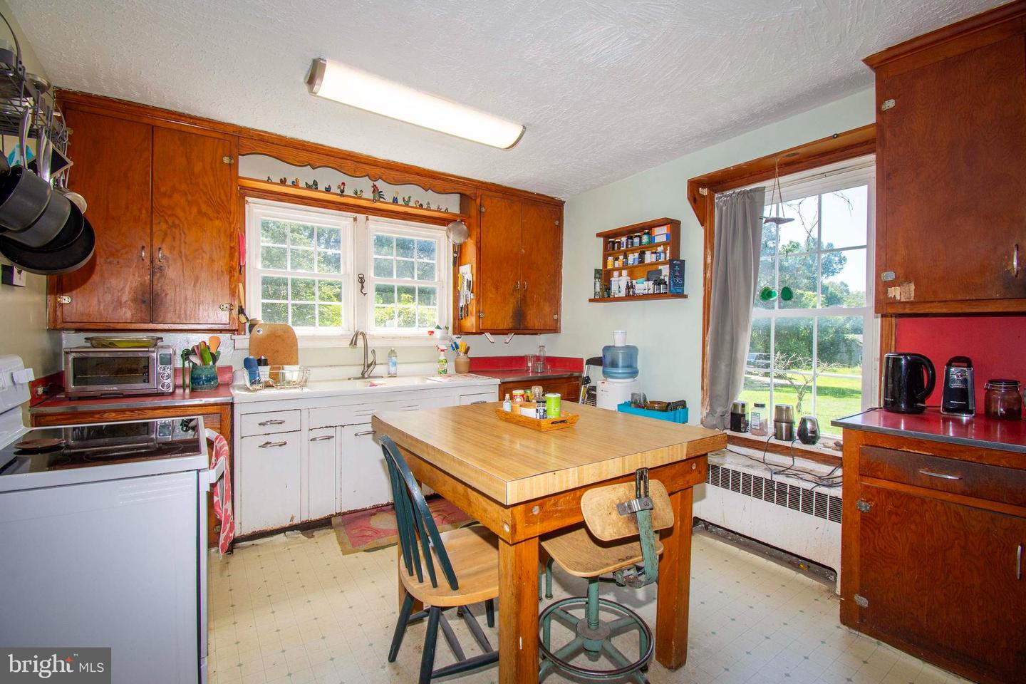 10201 Wallers Rd Property Photo 16