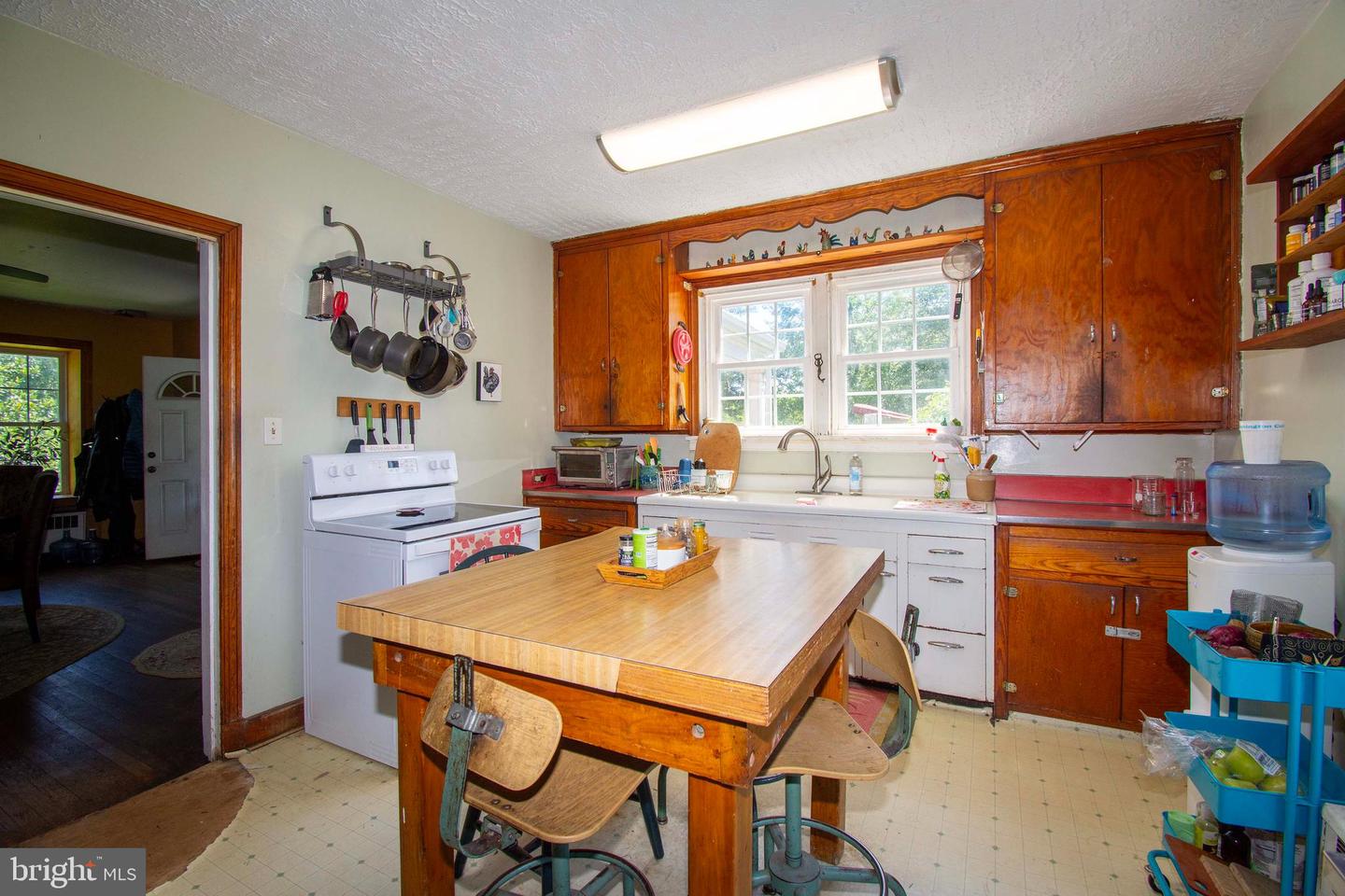 10201 Wallers Rd Property Photo 17