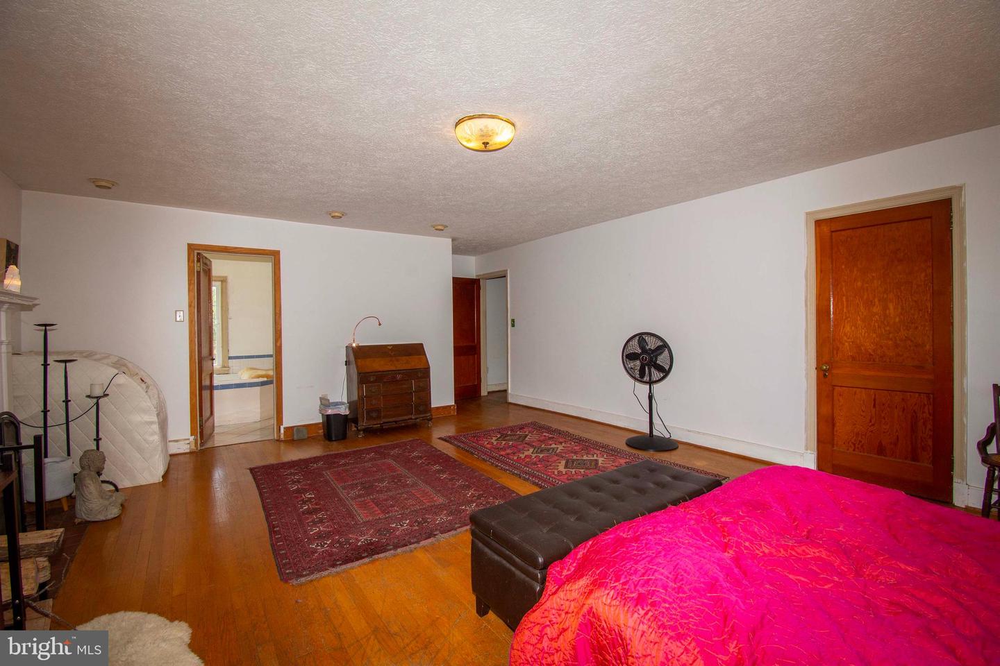 10201 Wallers Rd Property Photo 27