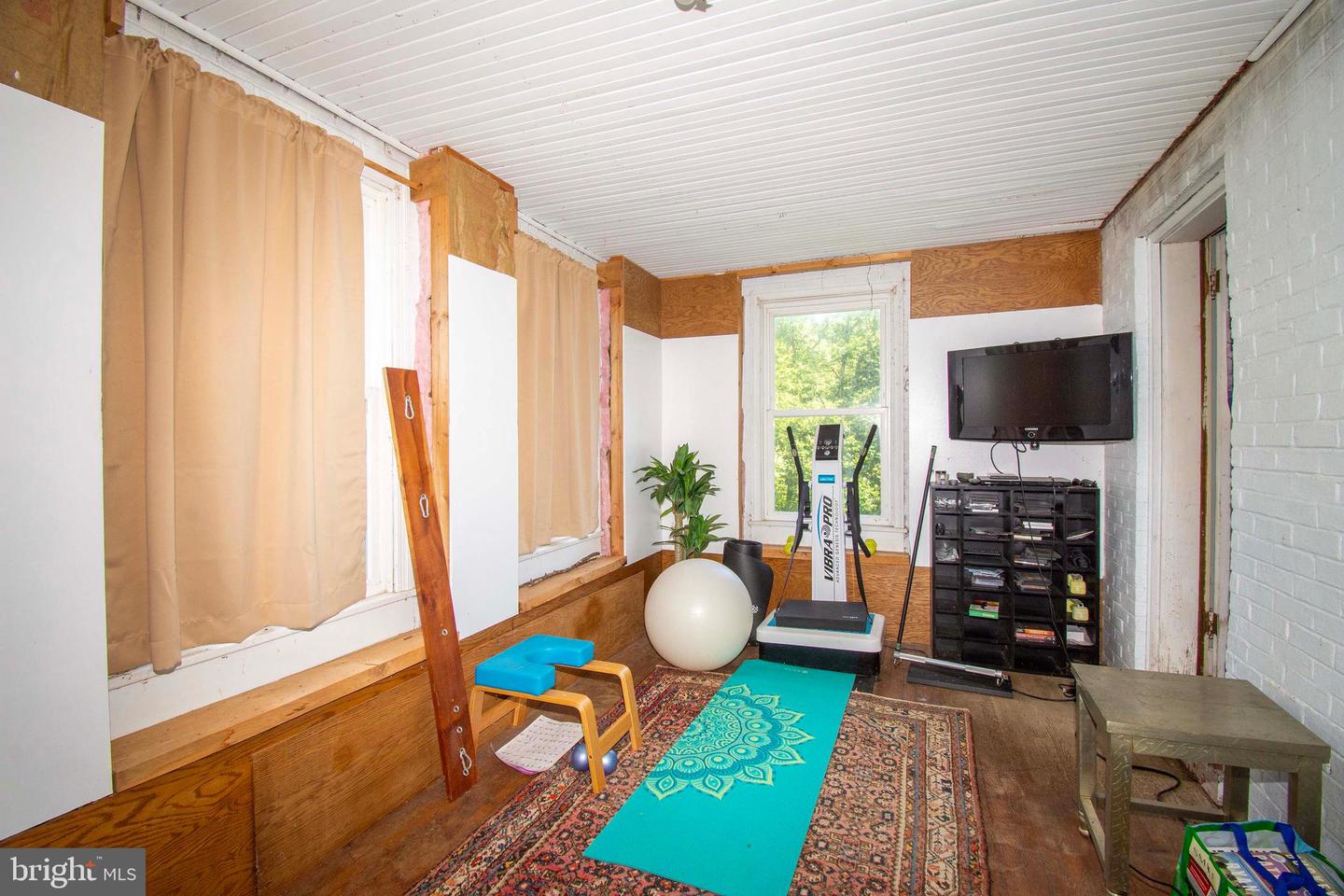 10201 Wallers Rd Property Photo 48
