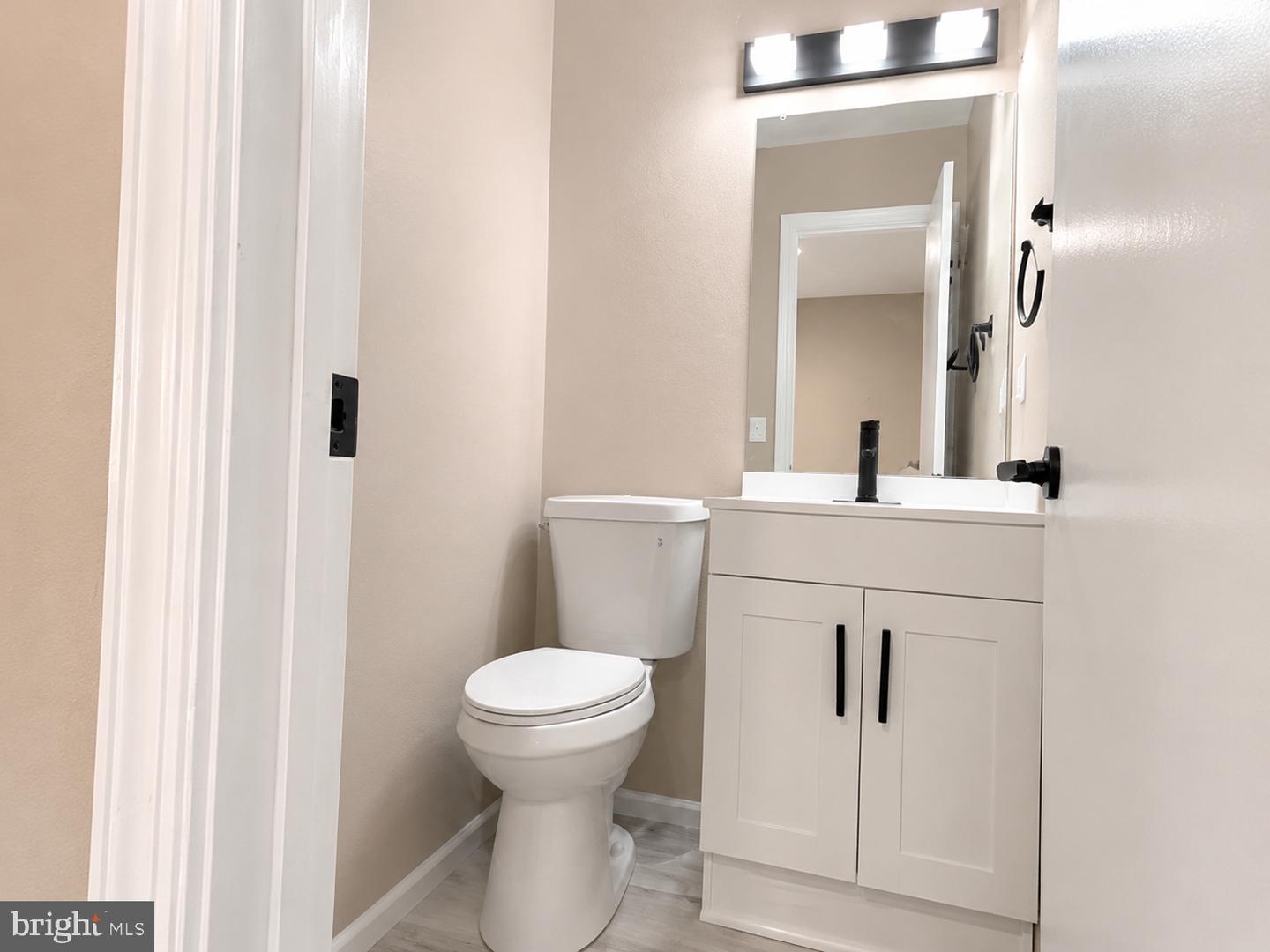 5505 Tallow St Property Photo 8