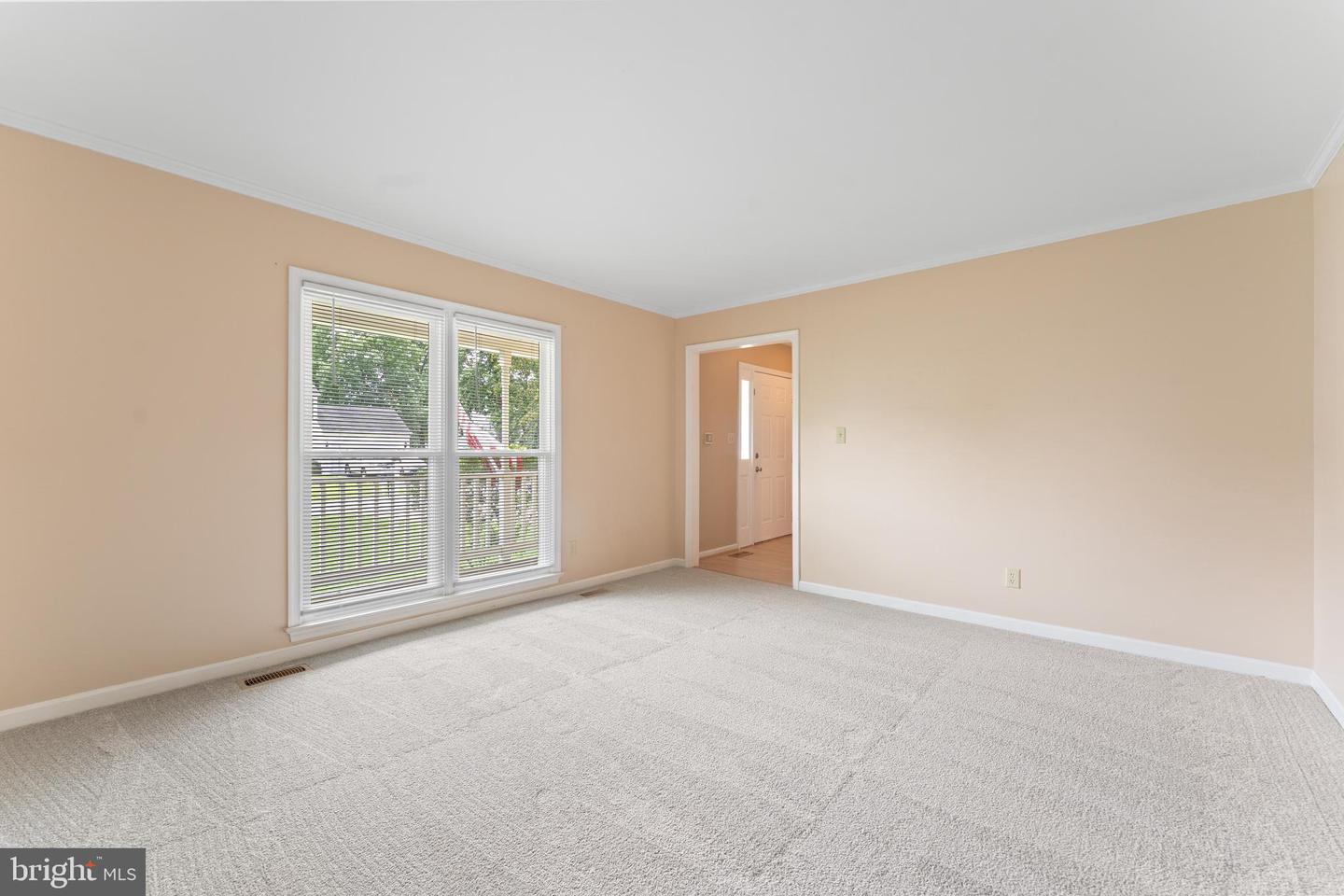 5812 Glen Eagles Dr Property Photo 8