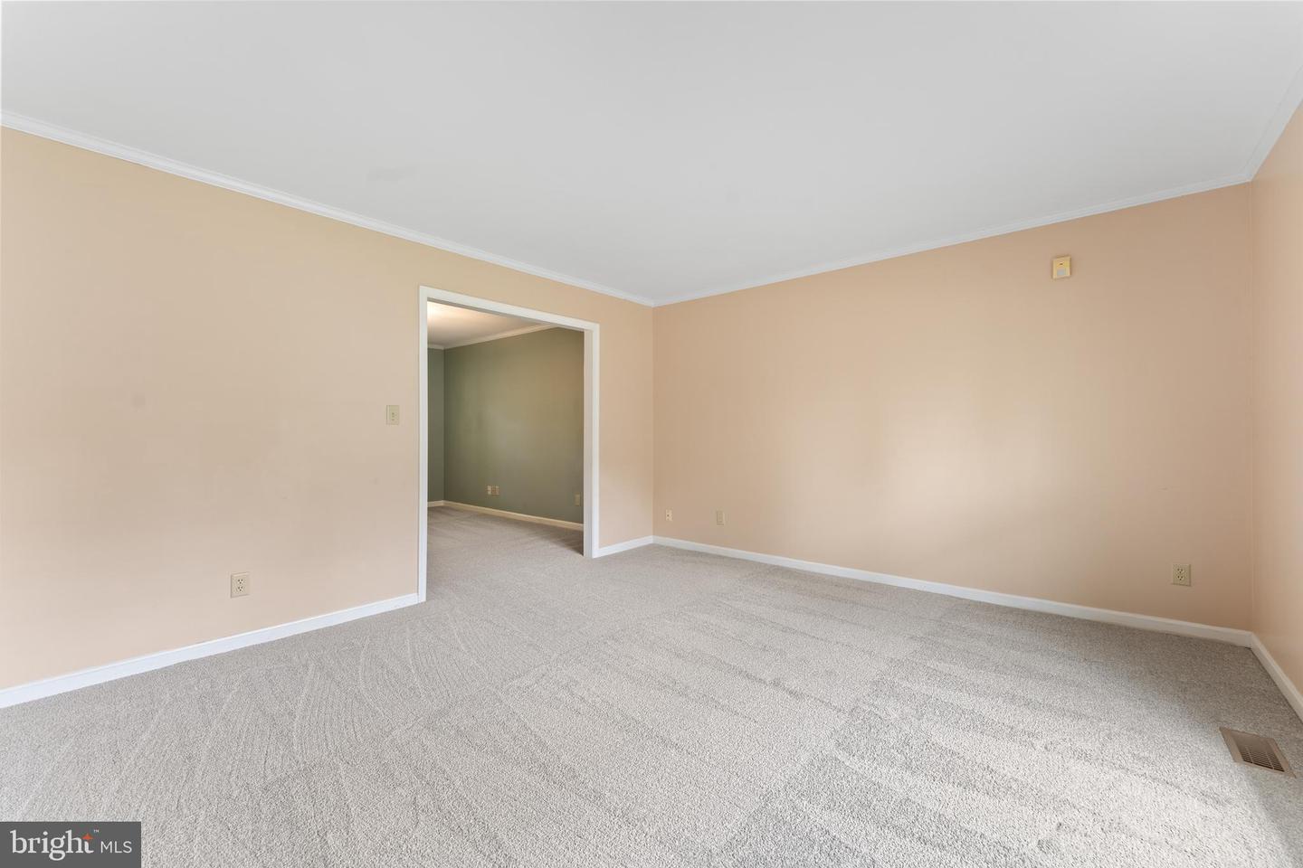 5812 Glen Eagles Dr Property Photo 10
