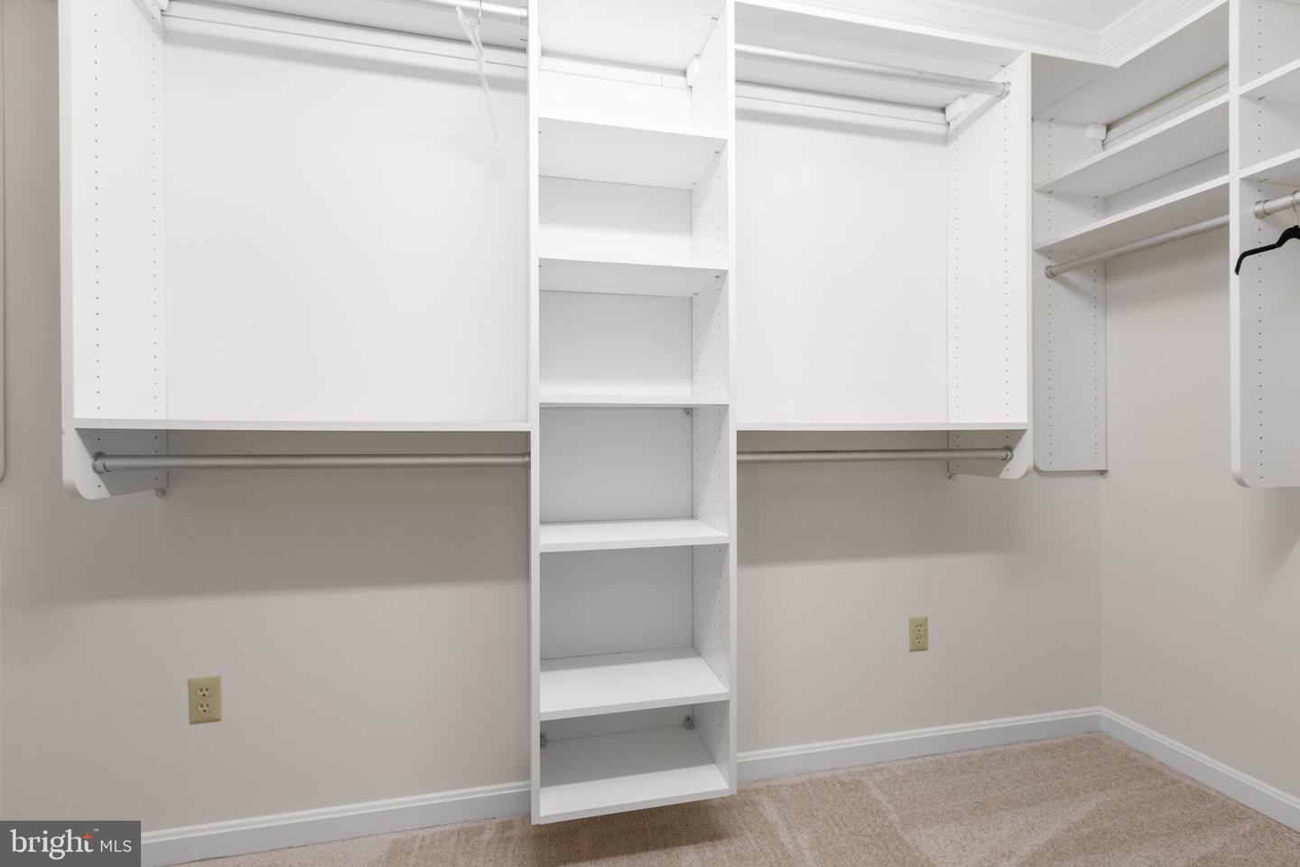 6403 Southridge Ct Property Photo 17