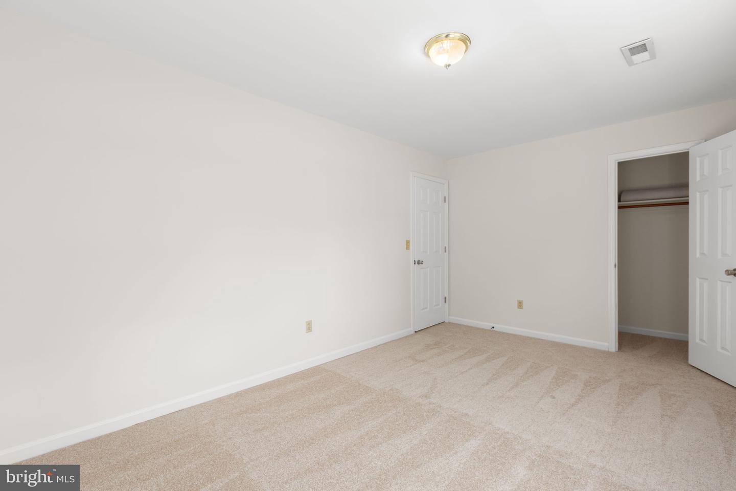 6403 Southridge Ct Property Photo 33