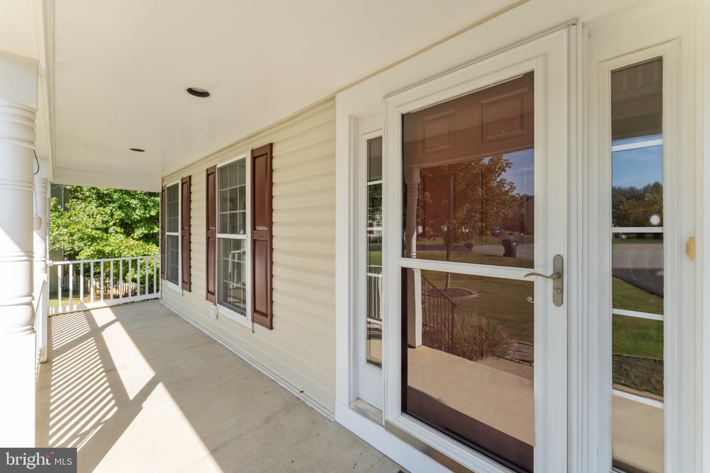 10105 Cotter Ct Property Photo 2
