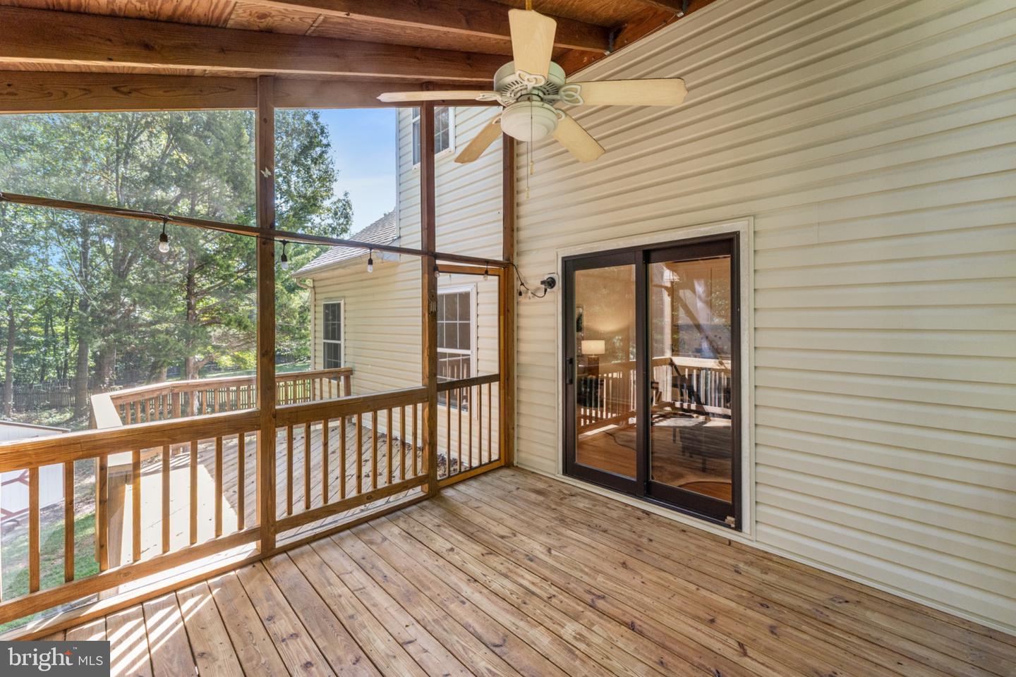 10105 Cotter Ct Property Photo 13