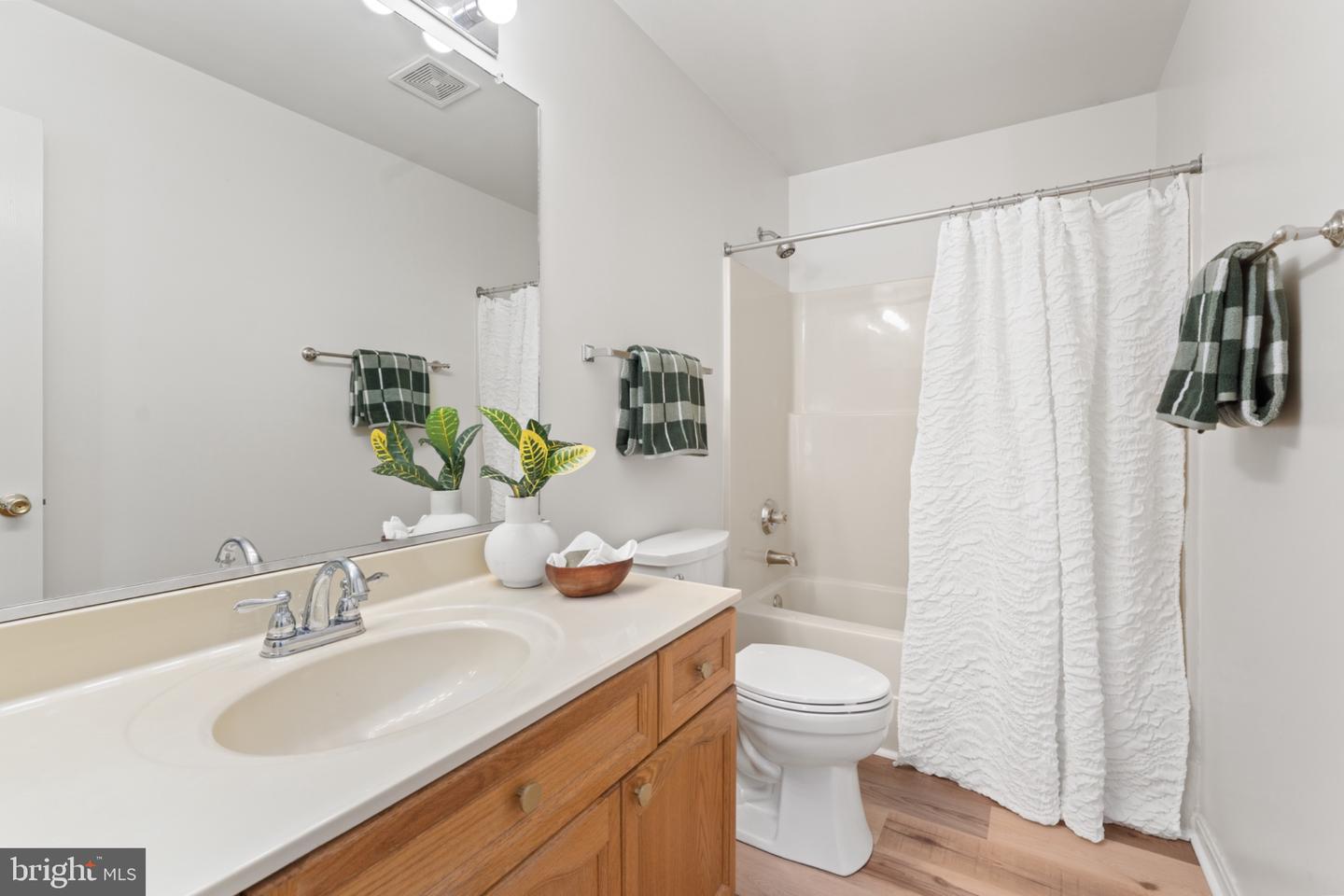 10105 Cotter Ct Property Photo 52