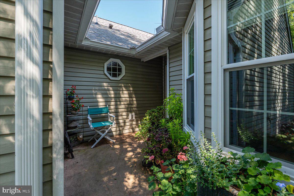 11602 Sarrington Ct Property Photo 5