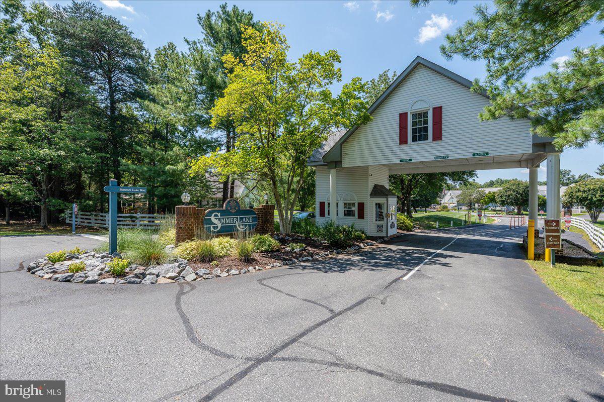 11602 Sarrington Ct Property Photo 37