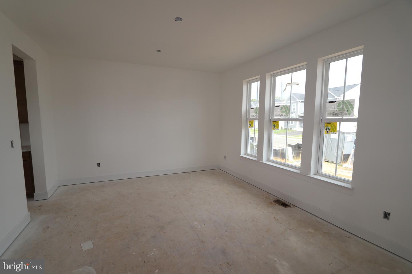 5508 Ivy Bush Ln Property Photo 3