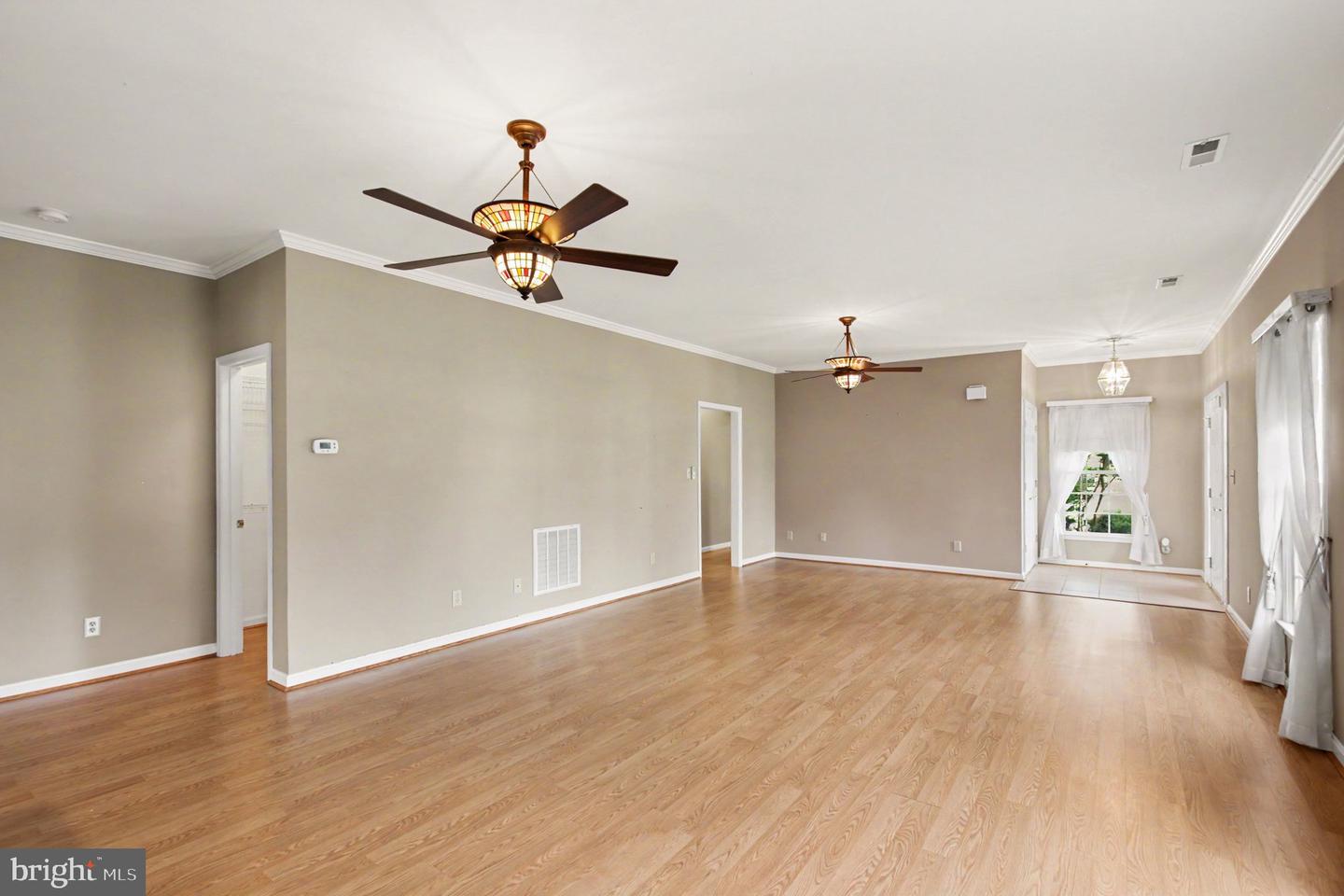 7007 Carmel Ln Property Photo 7