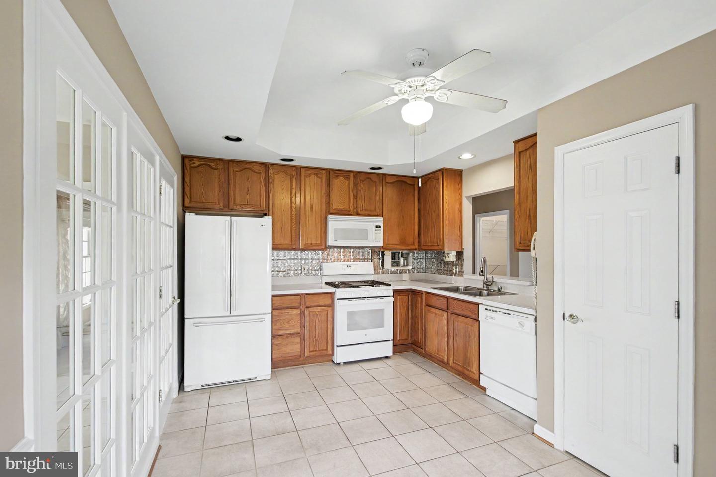 7007 Carmel Ln Property Photo 10