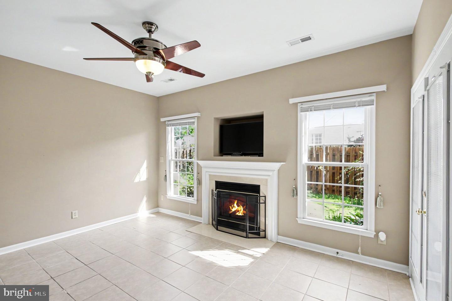 7007 Carmel Ln Property Photo 22