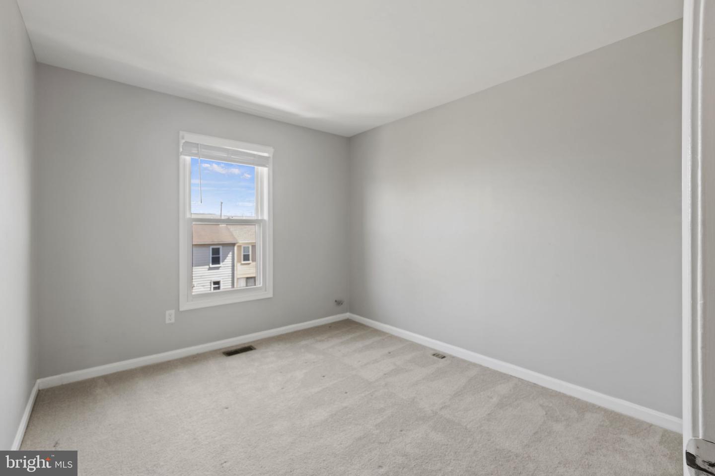 10747 Brice Ct Property Photo 13