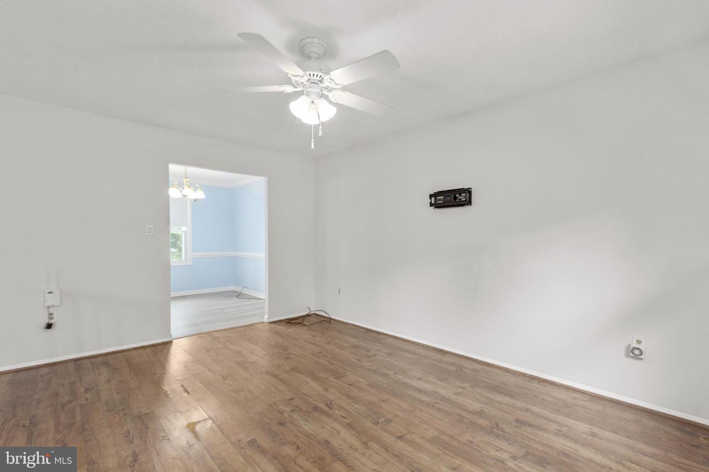 9 Edison Ct Property Photo 7