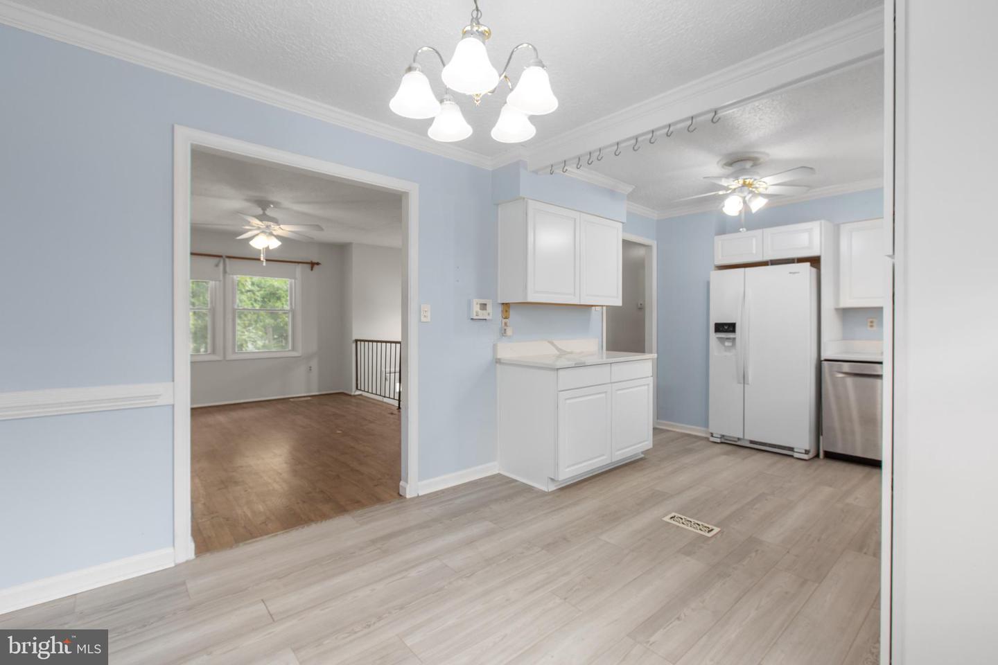 9 Edison Ct Property Photo 9