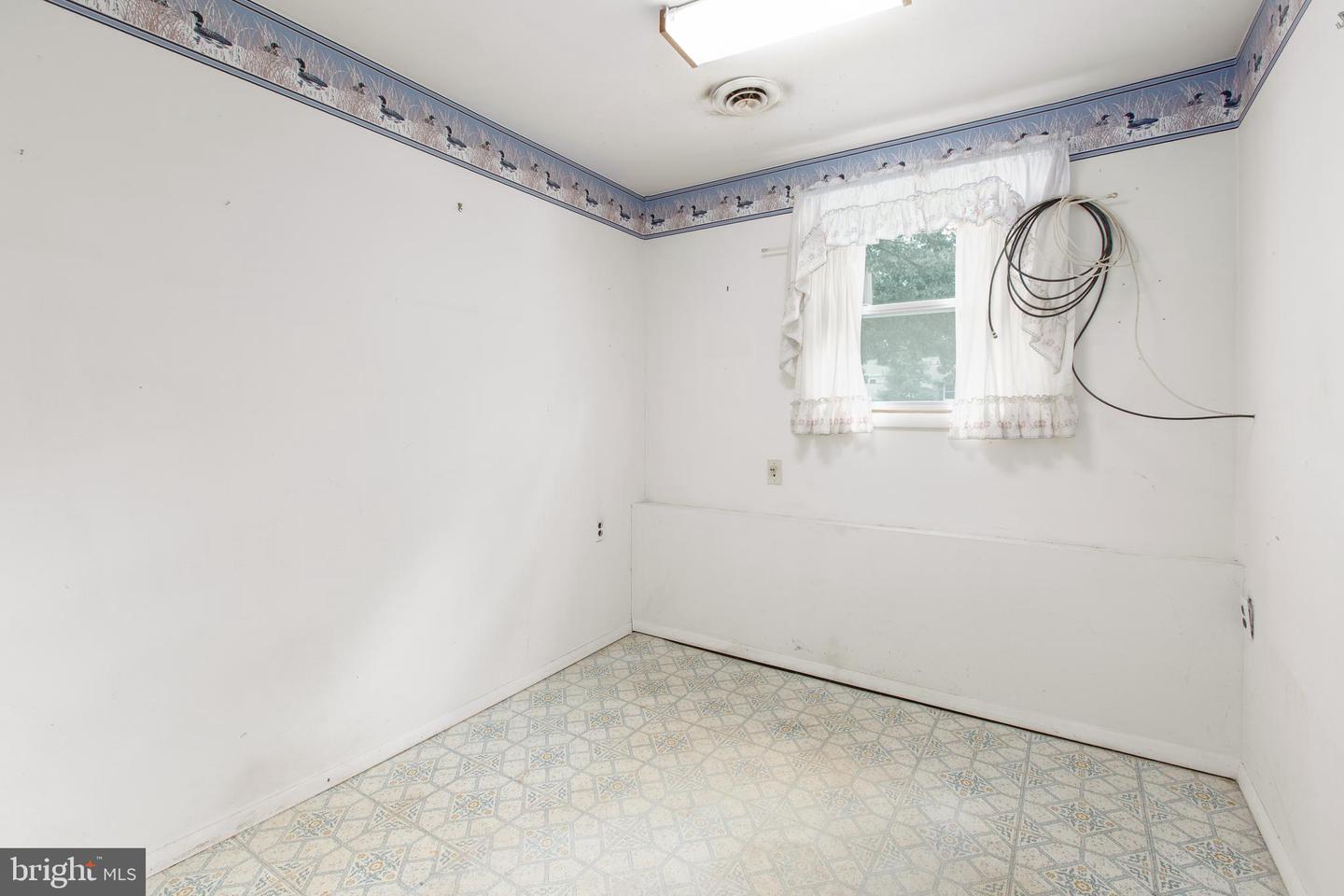 9 Edison Ct Property Photo 24
