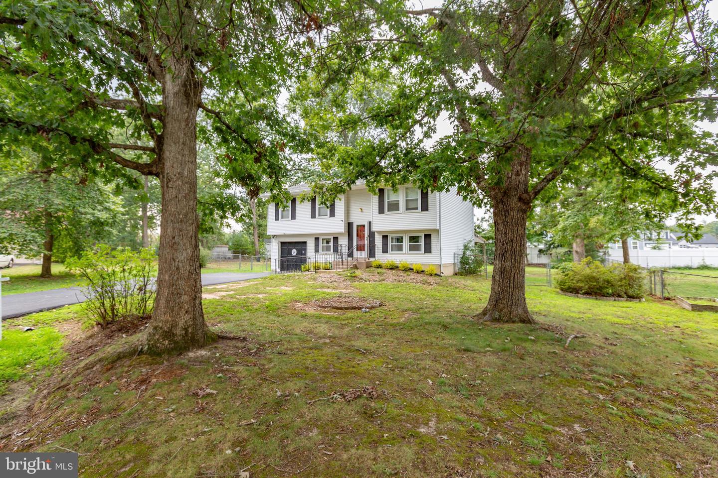 9 Edison Ct Property Photo 32
