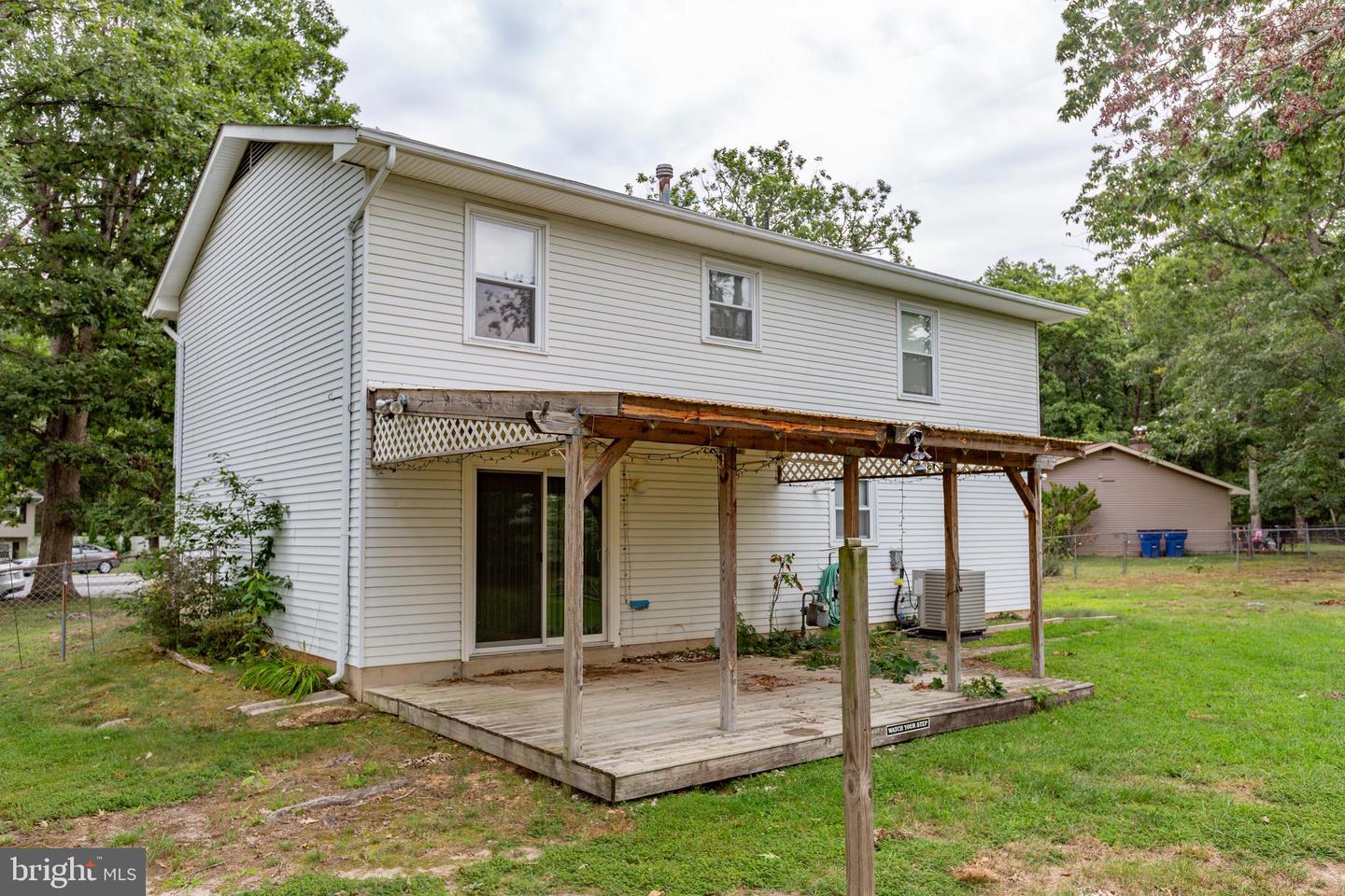 9 Edison Ct Property Photo 45