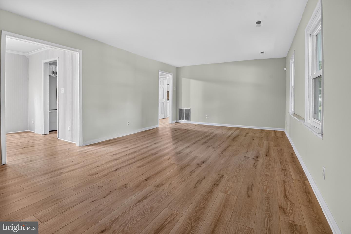 10211 Bayberry Ln Property Photo 3