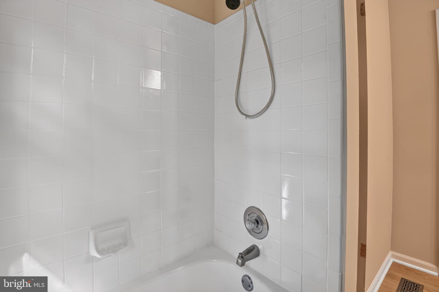 10211 Bayberry Ln Property Photo 12