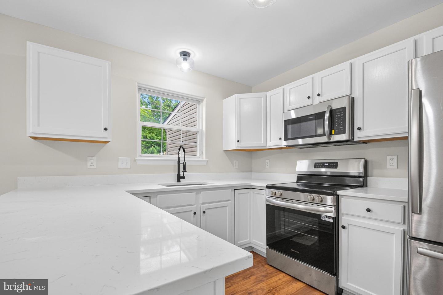 9947 Matti Hill Ct Property Photo 6