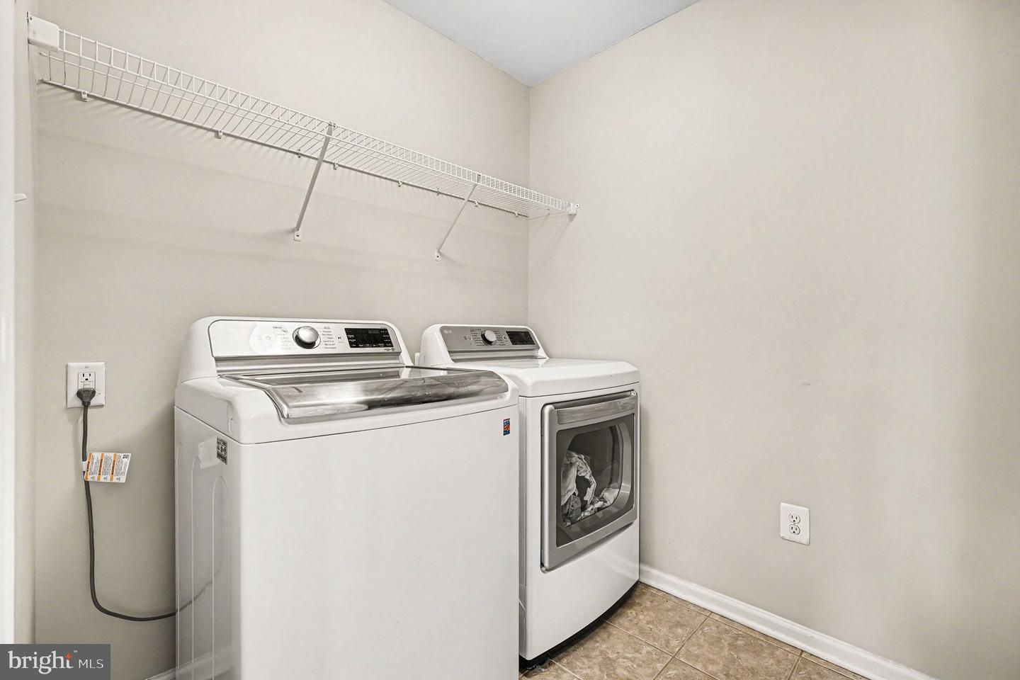 2527 Cornell Dr Property Photo 20
