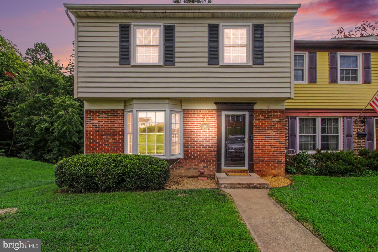 4601 Clay Ct Property Photo 2