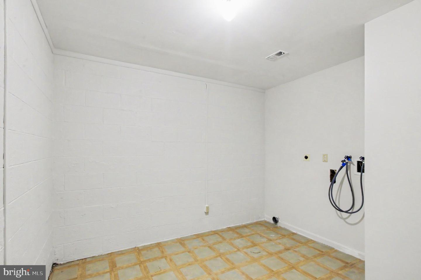 4601 Clay Ct Property Photo 23