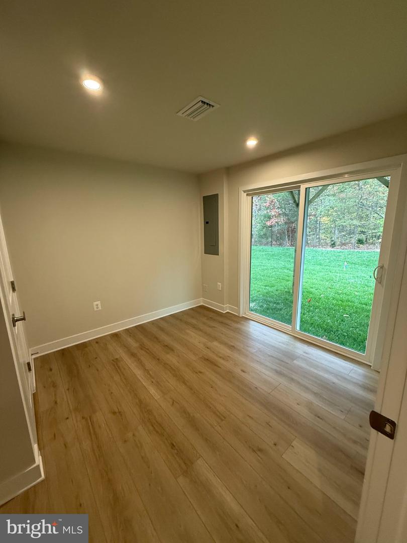 6932 Braxton Springs Way Property Photo 3