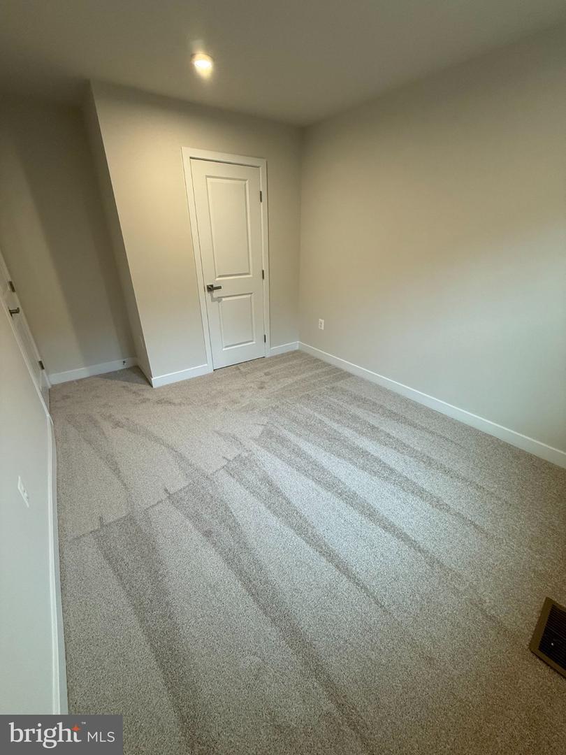 6932 Braxton Springs Way Property Photo 22